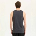 REMERA MUSCULOSA SHIELD NEGRA - Imagen 4